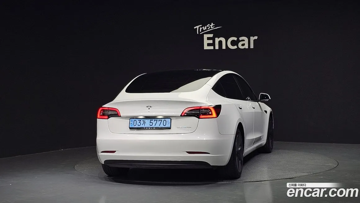 Tesla Model 3 — фото 4