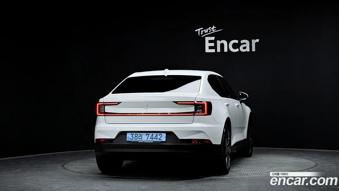 Polestar Polestar 2 — фото 4