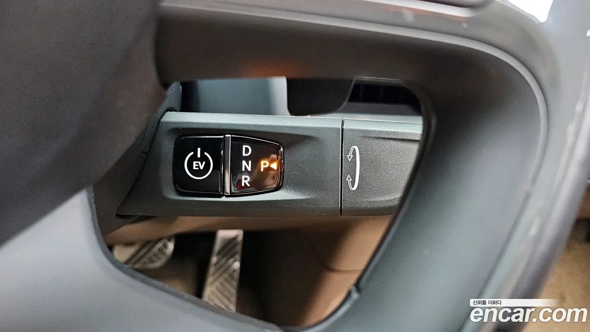 Kia EV9 — фото 9