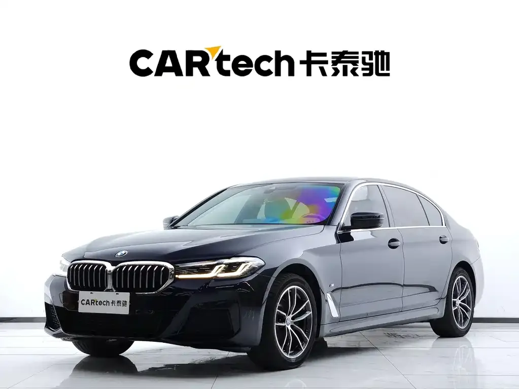 BMW 5 Series 2023 из CN, фото 1