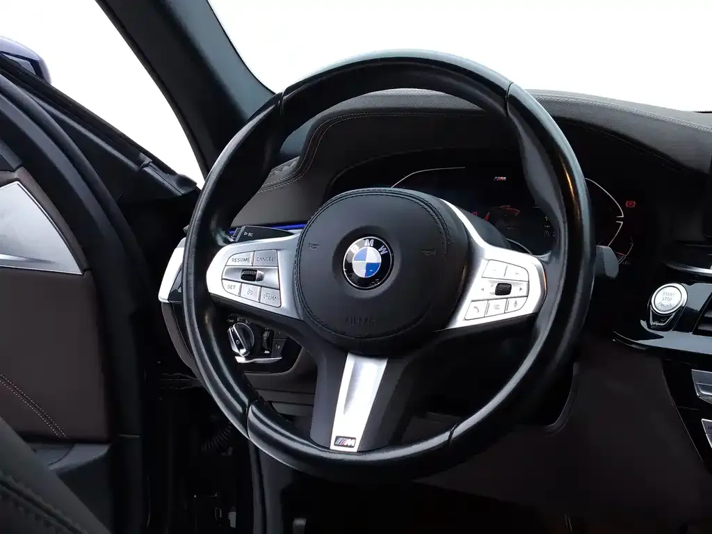 BMW 5 Series 2023 из CN, фото 10