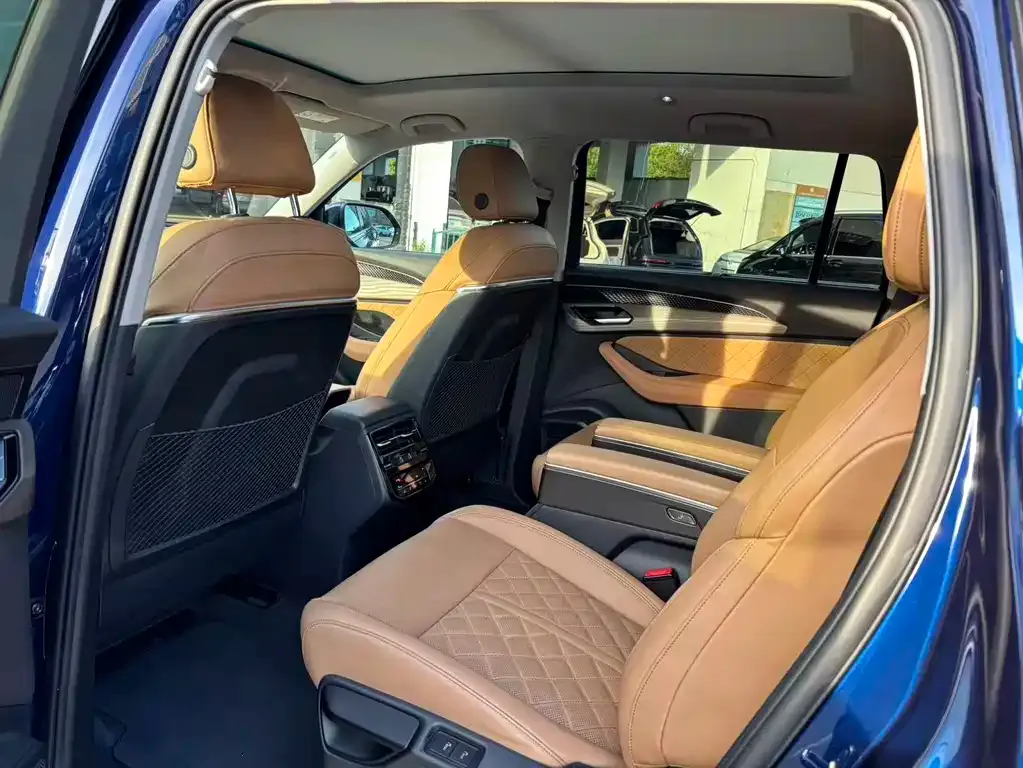 Audi Q6 2024 из CN, фото 4