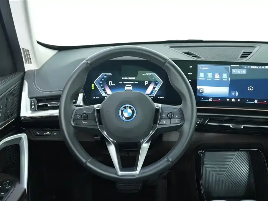 BMW iX1 2024 из CN, фото 10