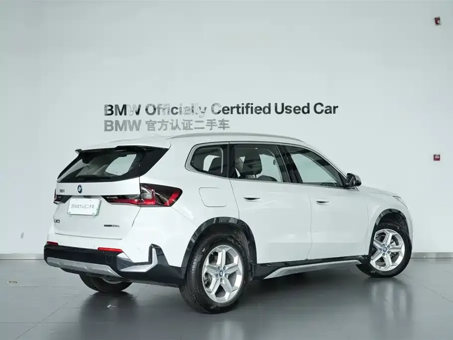BMW iX1 2024 из CN, фото 3