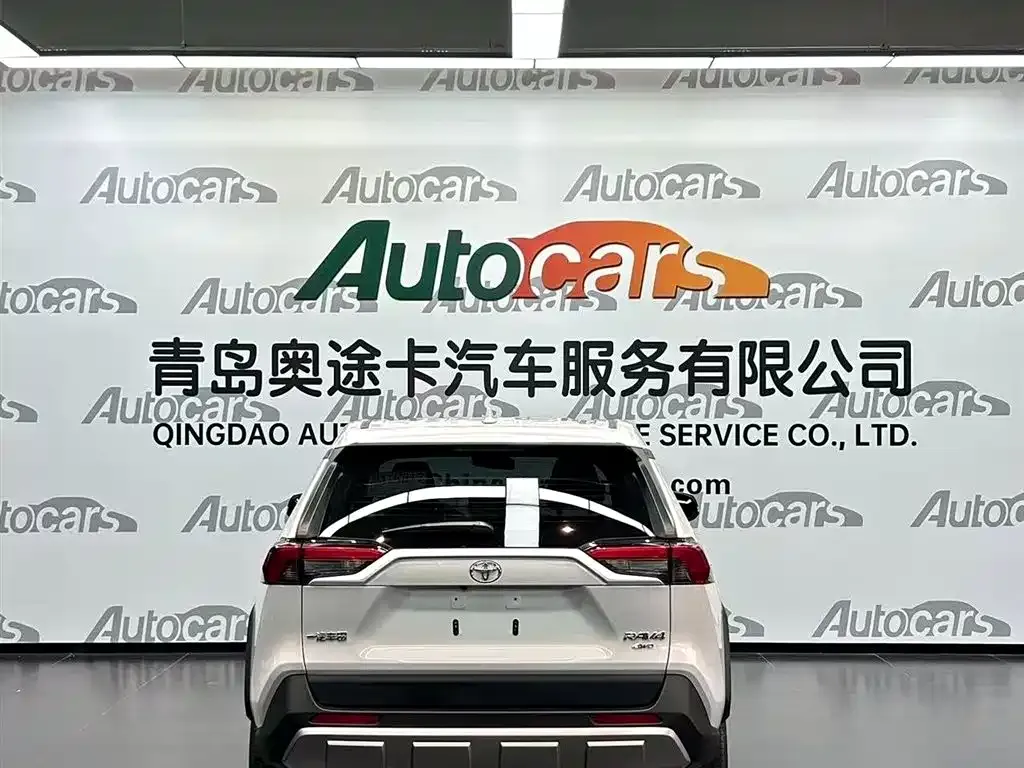 Toyota RAV4 2023 из CN, фото 4
