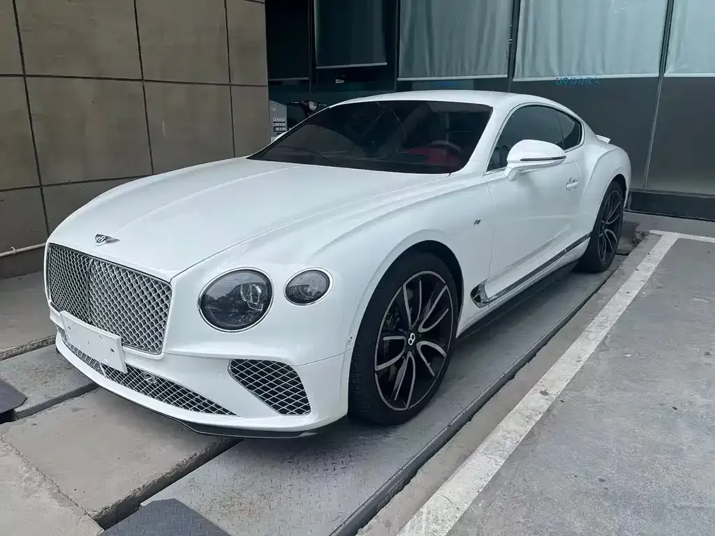 Bentley Continental 2021 из CN, фото 1