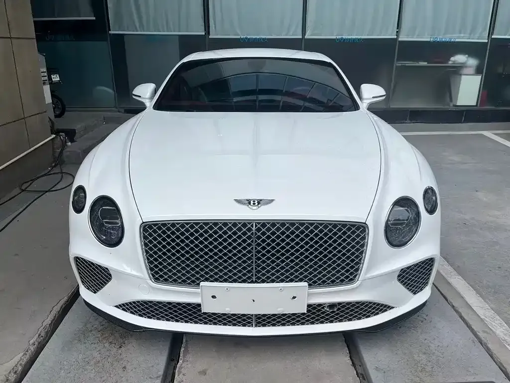 Bentley Continental 2021 из CN, фото 2