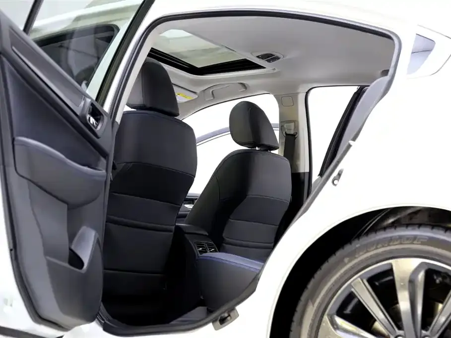 Subaru Legacy 2022 из CN, фото 6