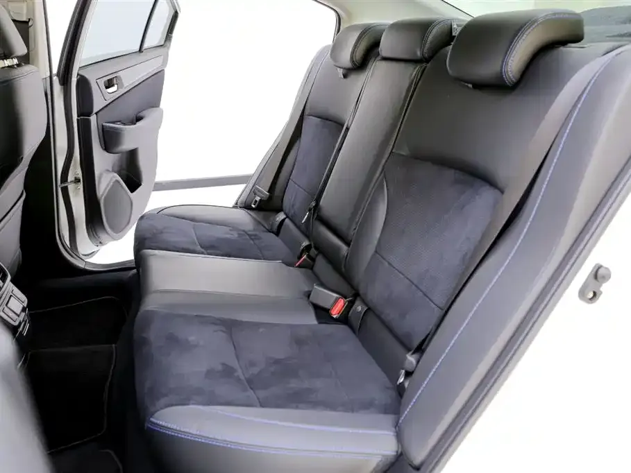 Subaru Legacy 2022 из CN, фото 8