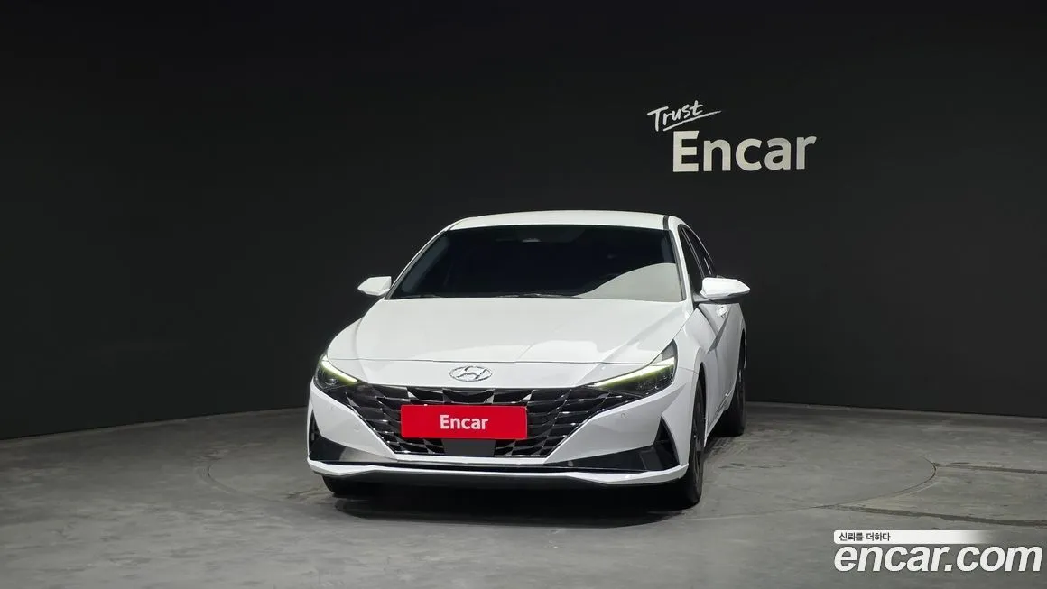 Hyundai AVANTE — фото 3