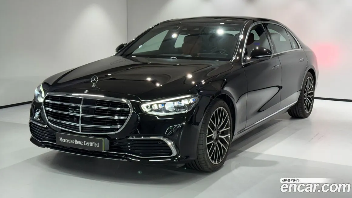 Mercedes-Benz S-Class — фото 1