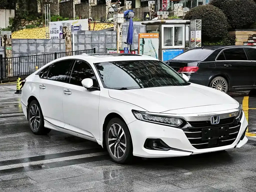 Honda Accord — фото 3