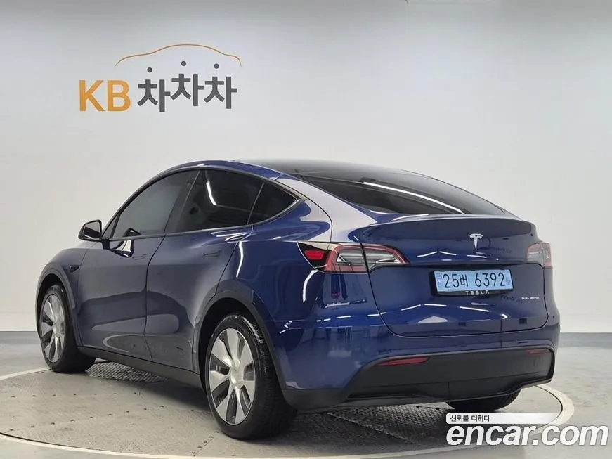 Tesla Model Y 2021 из KR, фото 2