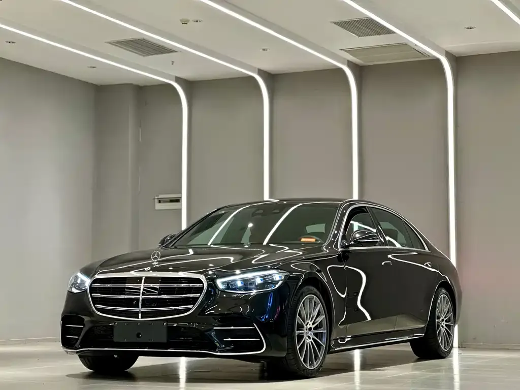 Mercedes-Benz S-Class — фото 1