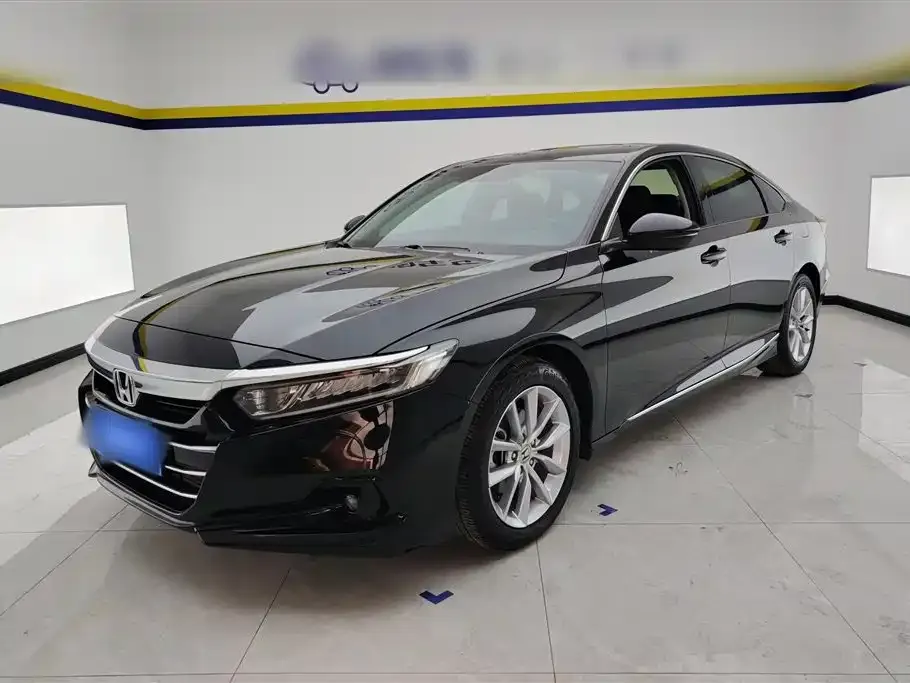 Honda Accord — фото 1
