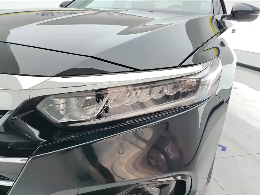 Honda Accord — фото 5