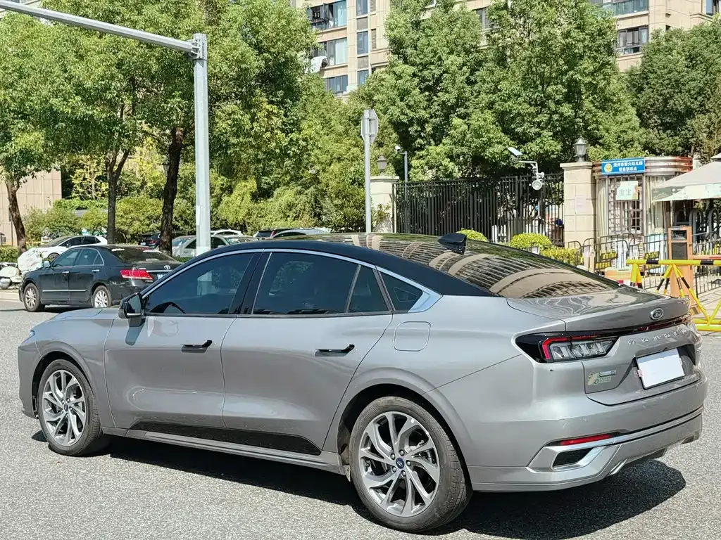 Ford Mondeo 2023 из CN, фото 5