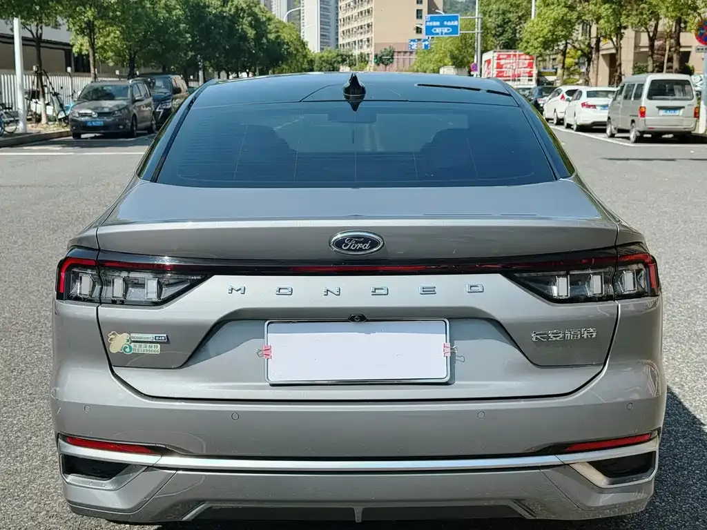 Ford Mondeo 2023 из CN, фото 6