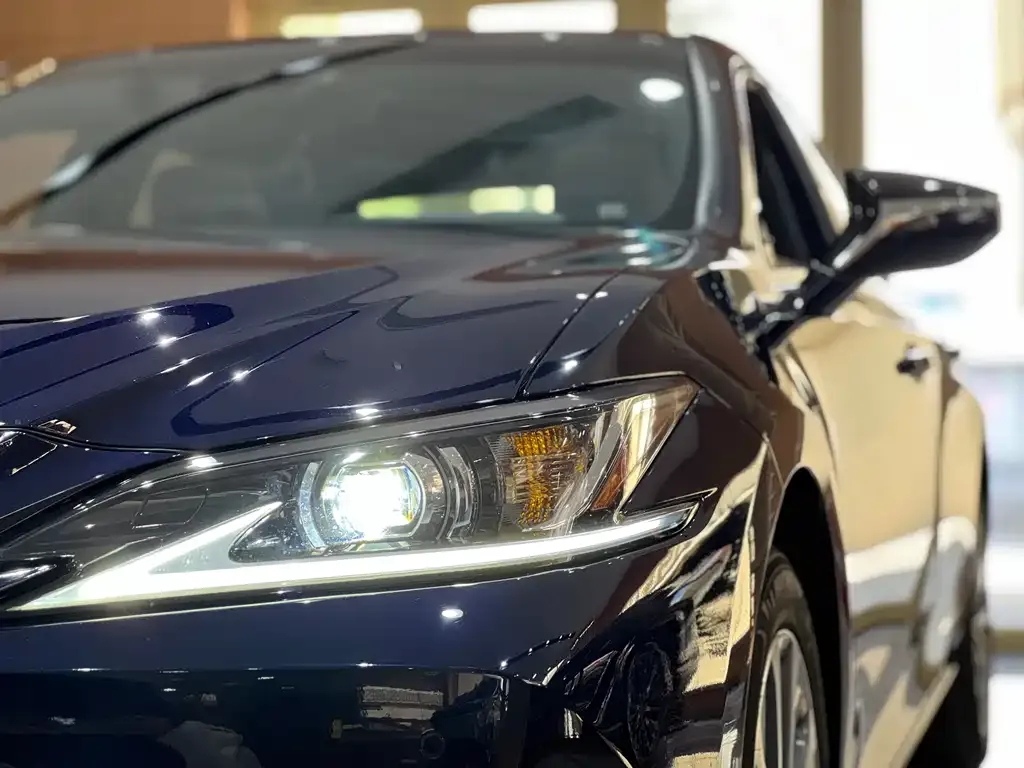 Lexus ES 2023 из CN, фото 10