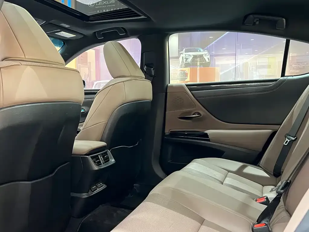 Lexus ES 2023 из CN, фото 3
