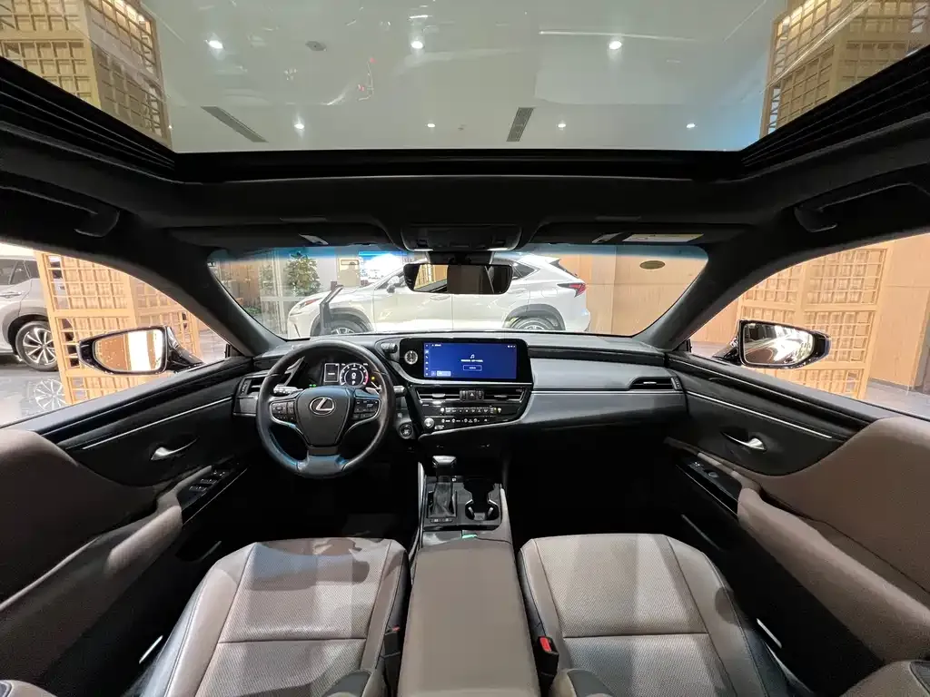 Lexus ES 2023 из CN, фото 9