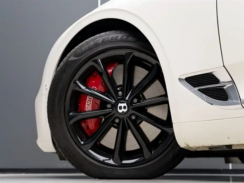Bentley Continental 2021 из CN, фото 5