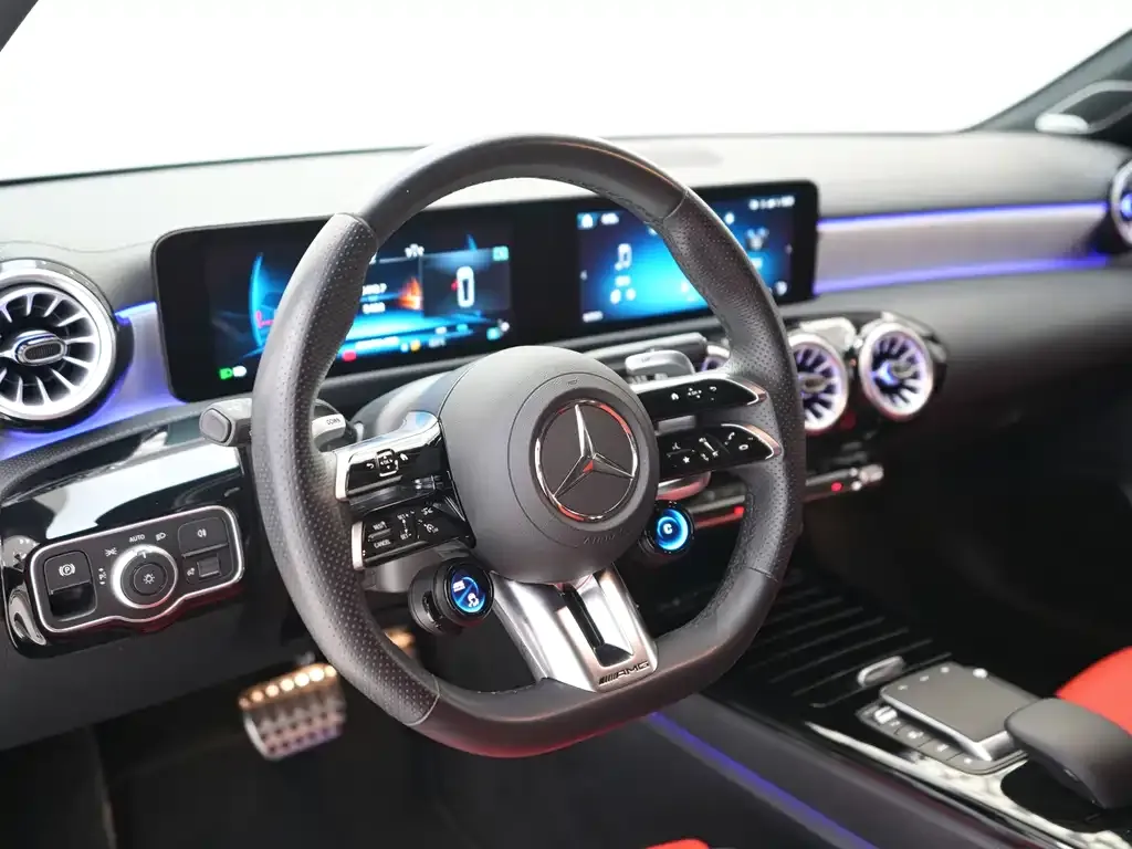 Mercedes-Benz A-Class AMG — фото 9