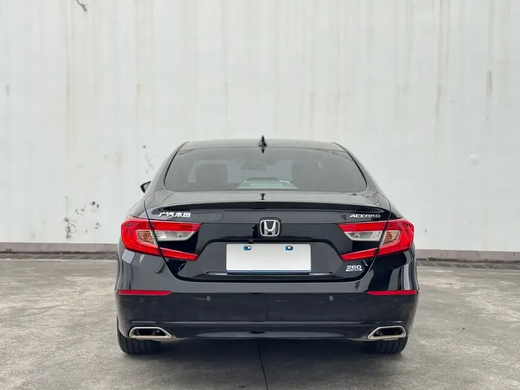 Honda Accord — фото 4