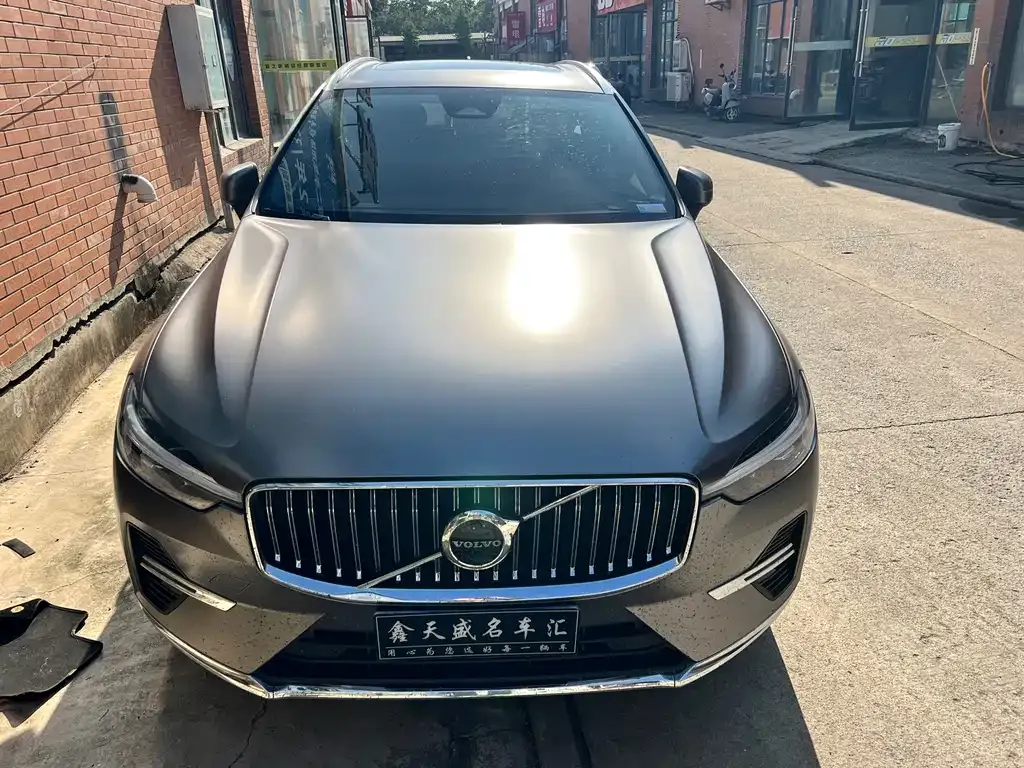 Volvo XC60 — фото 2