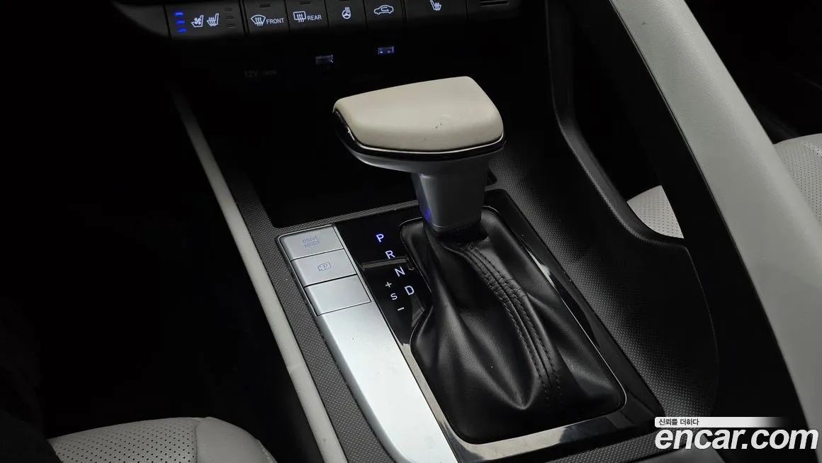 Hyundai AVANTE — фото 9