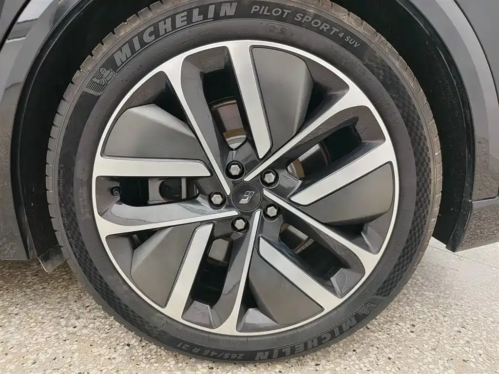 Li Auto L9 2023 из CN, фото 7