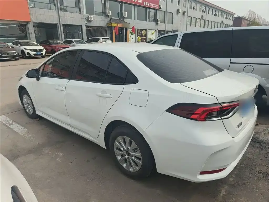 Toyota Corolla 2024 из CN, фото 5