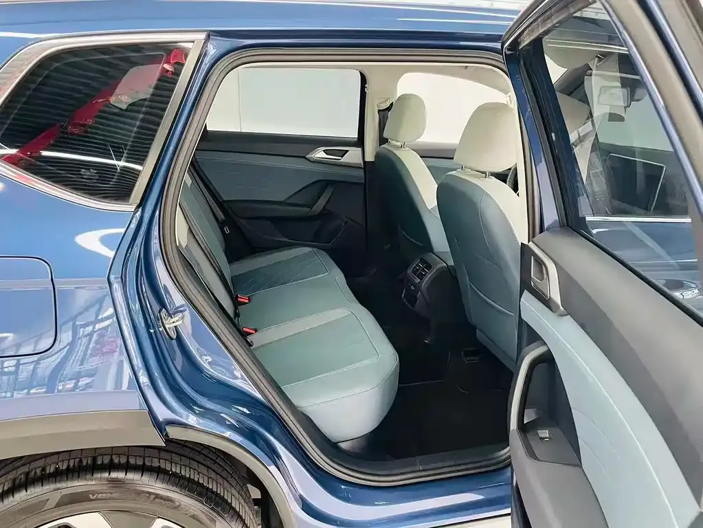 Volkswagen Tharu 2024 из CN, фото 10