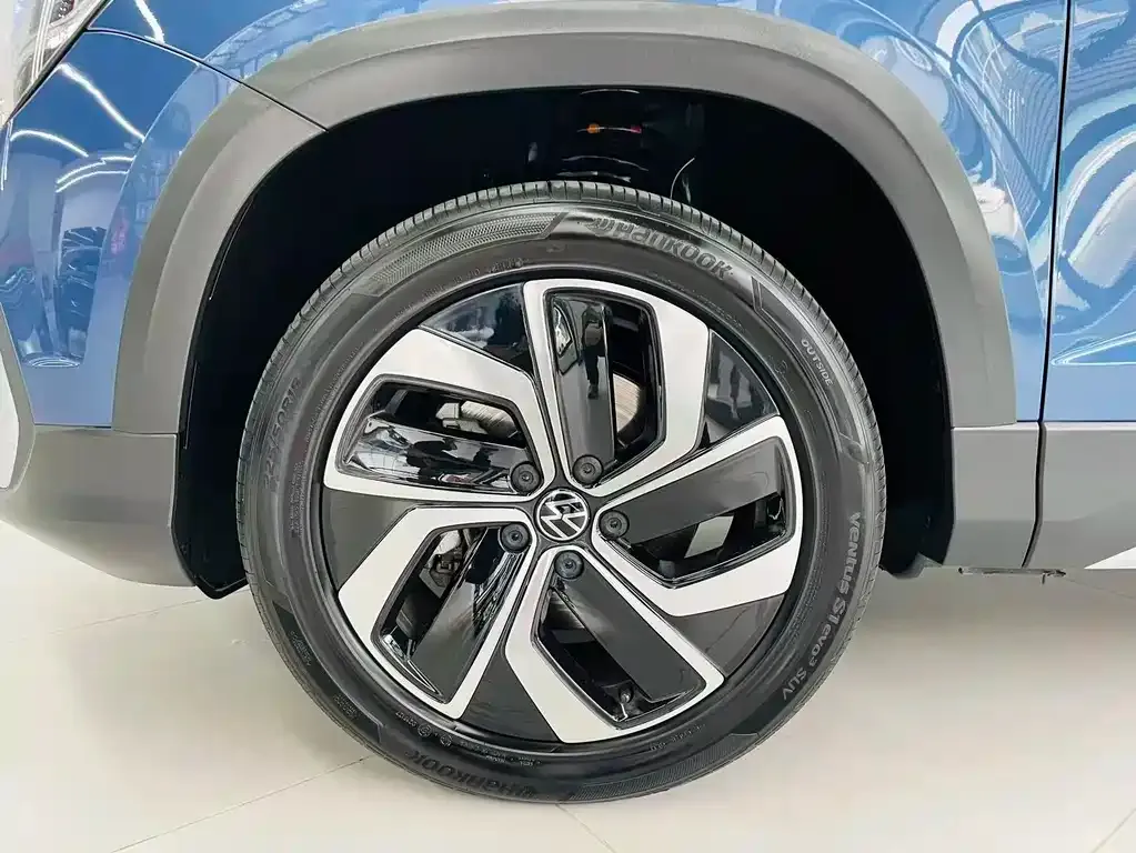 Volkswagen Tharu 2024 из CN, фото 2
