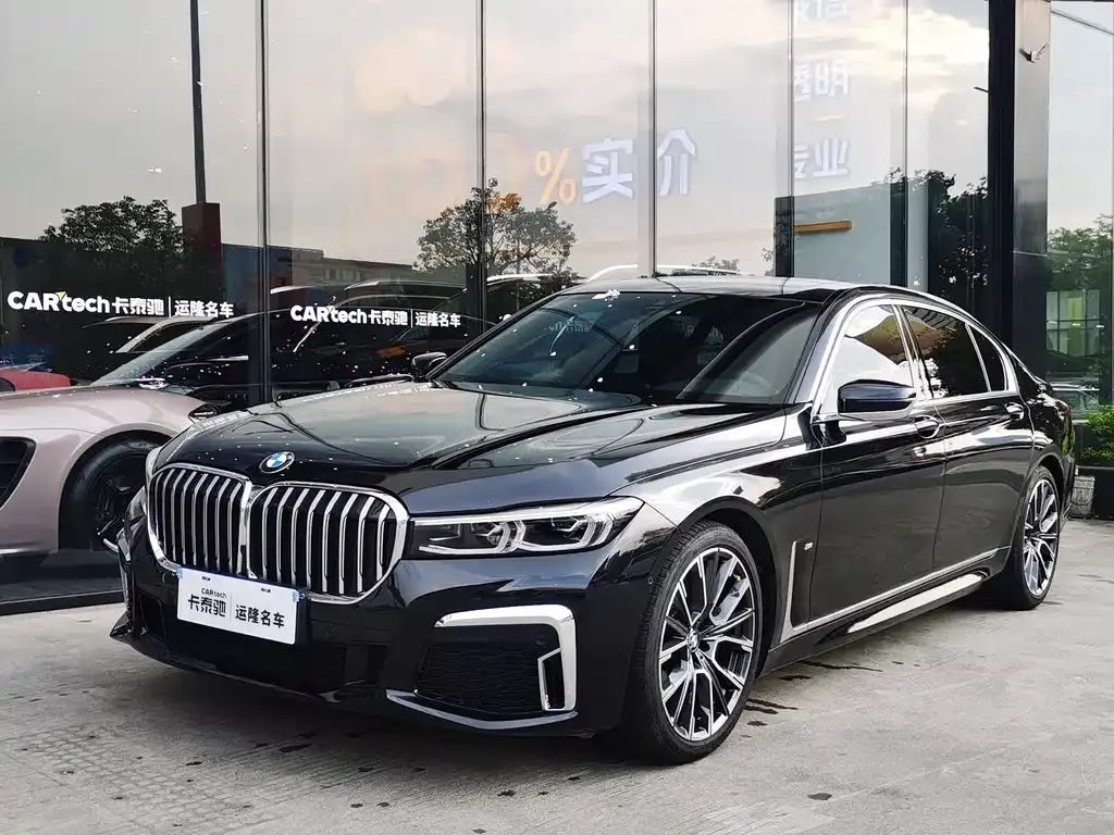 BMW 7 Series 2022 из CN, фото 1