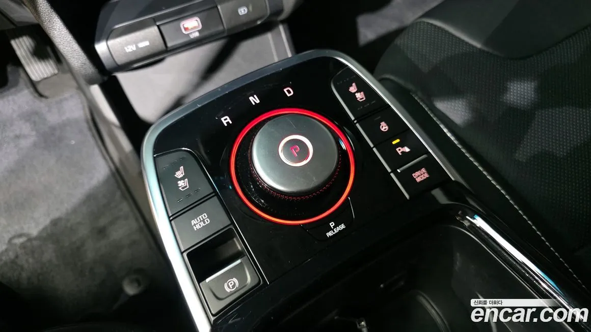 Kia Niro — фото 9