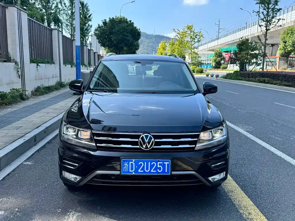 Volkswagen Tiguan L 2021 из CN, фото 2