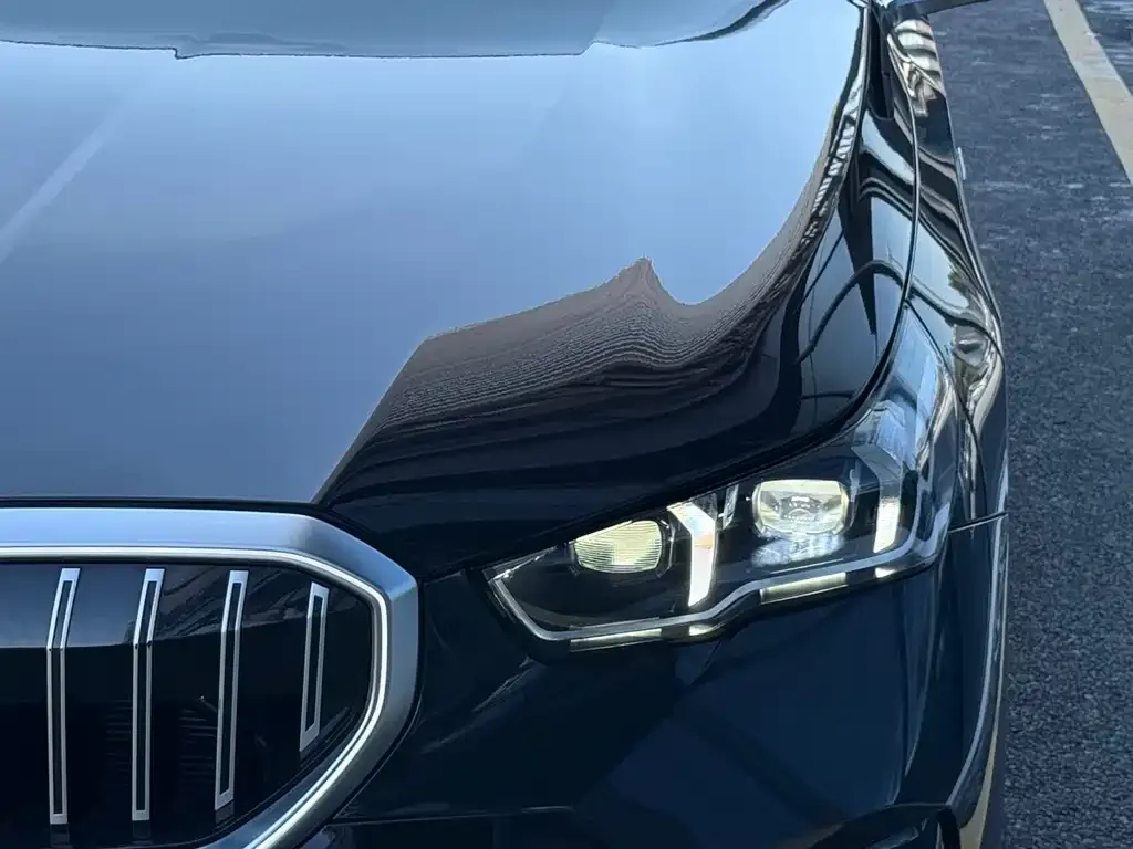 BMW 5 Series 2024 из CN, фото 7