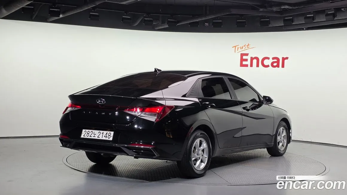 Hyundai AVANTE — фото 2