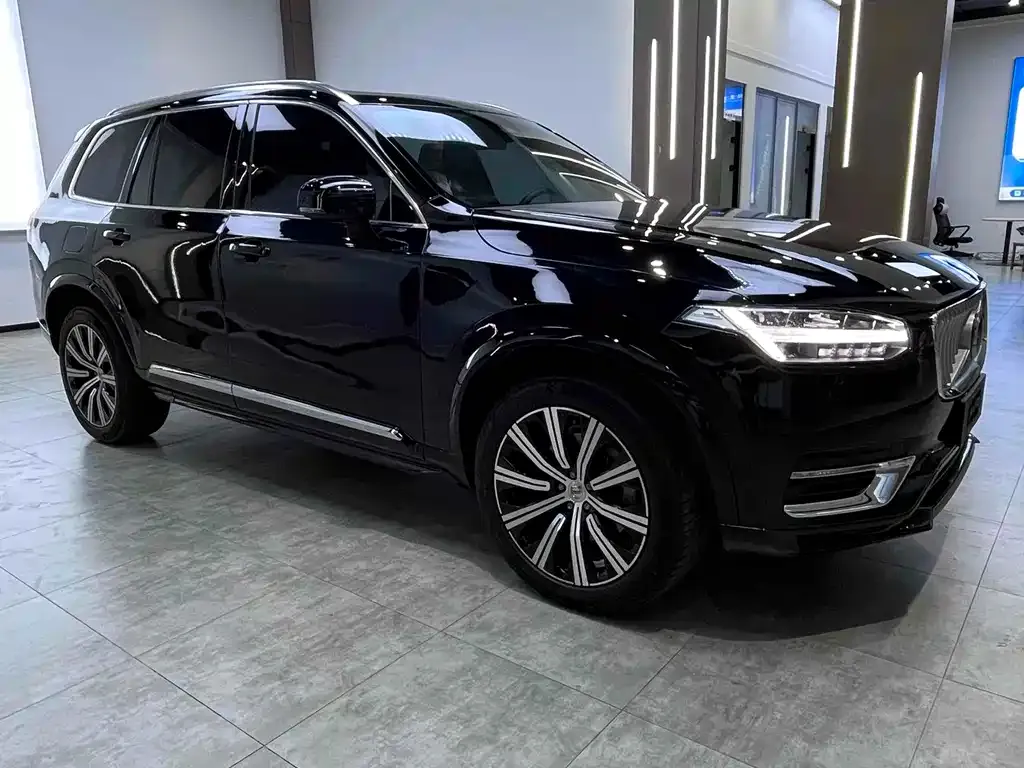 Volvo XC90 — фото 3