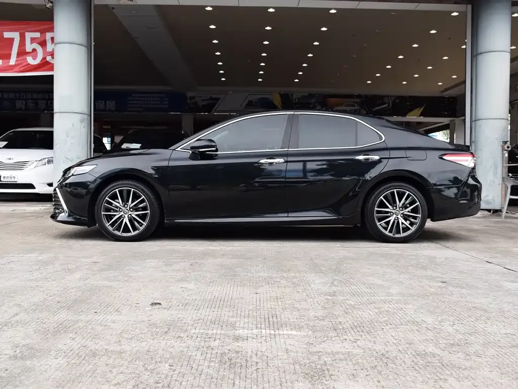 Toyota Camry 2023 из CN, фото 4