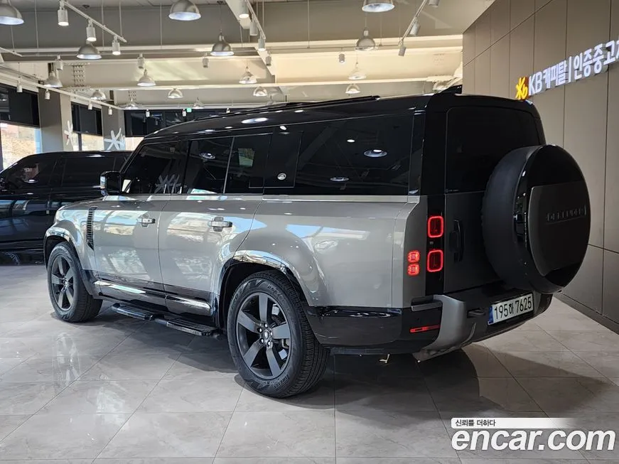 Land Rover Defender 2023 из KR, фото 4