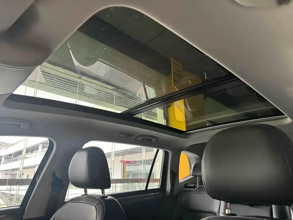 Volkswagen Tiguan L 2021 из CN, фото 10