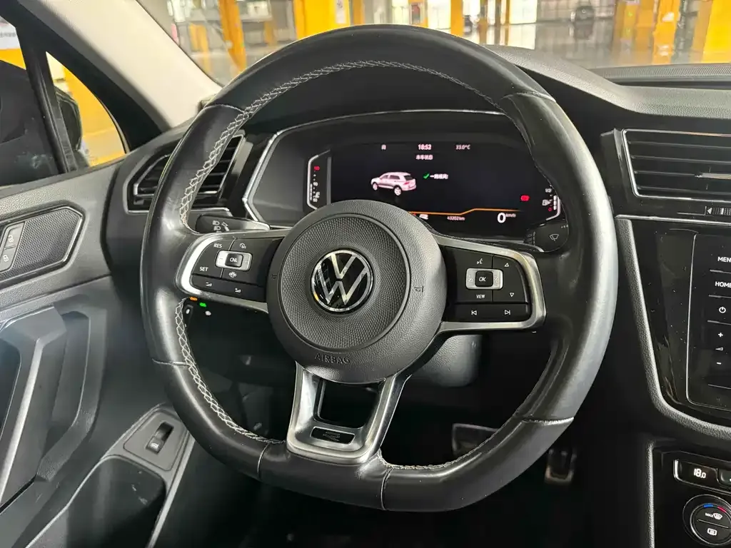 Volkswagen Tiguan L 2021 из CN, фото 8