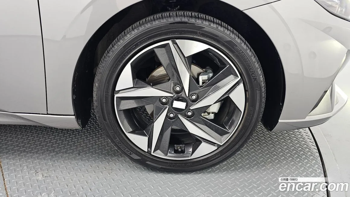 Hyundai AVANTE — фото 5