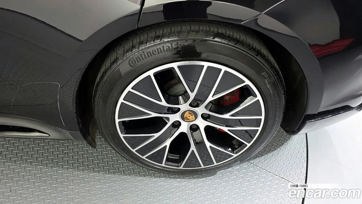 Porsche Taycan 2021 из KR, фото 5
