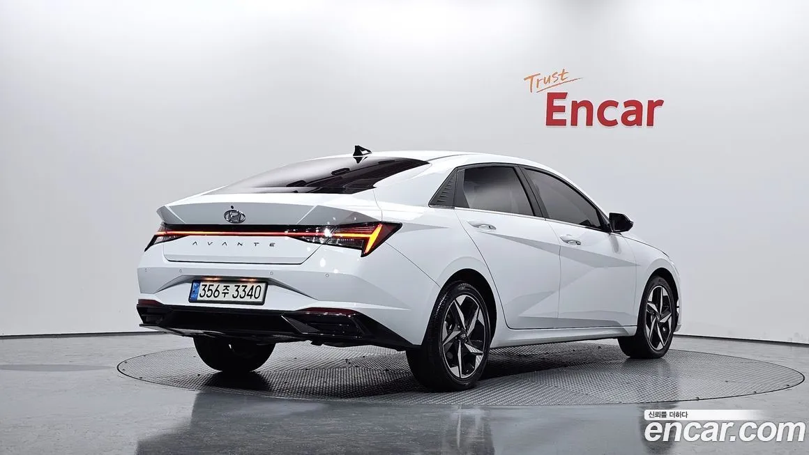 Hyundai AVANTE — фото 2