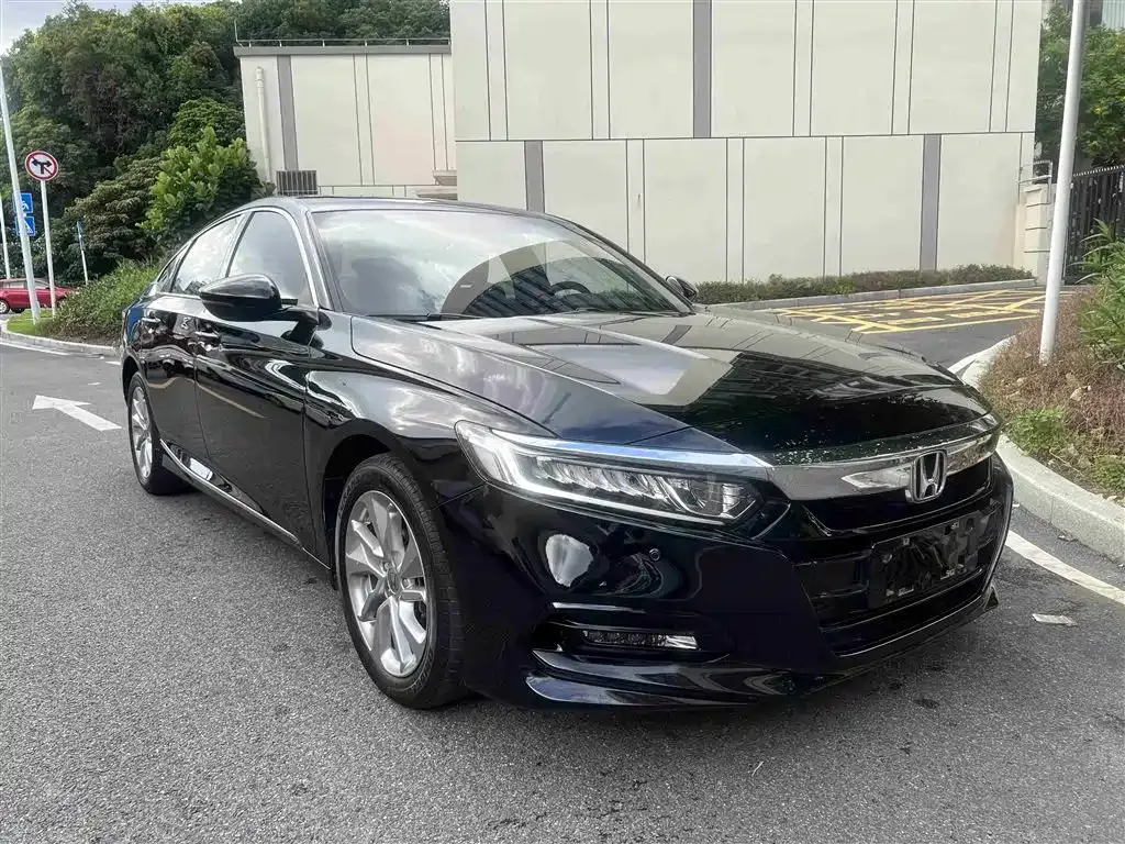 Honda Accord — фото 6