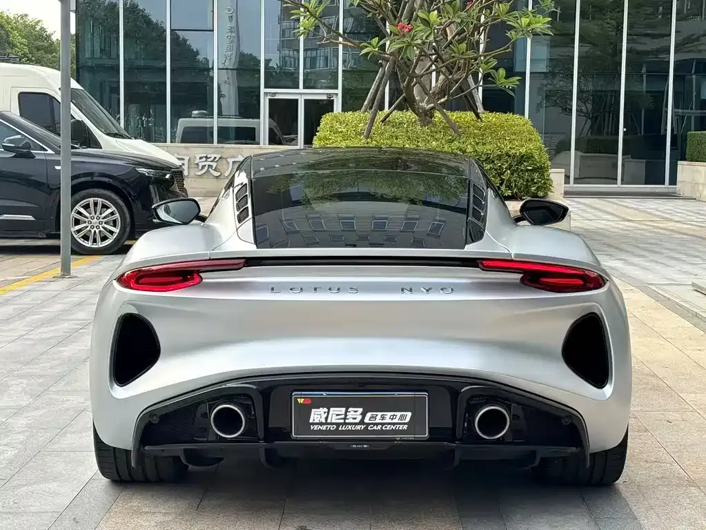 Lotus Emira 2025 из CN, фото 10