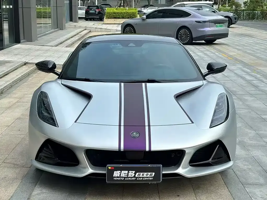 Lotus Emira 2025 из CN, фото 2